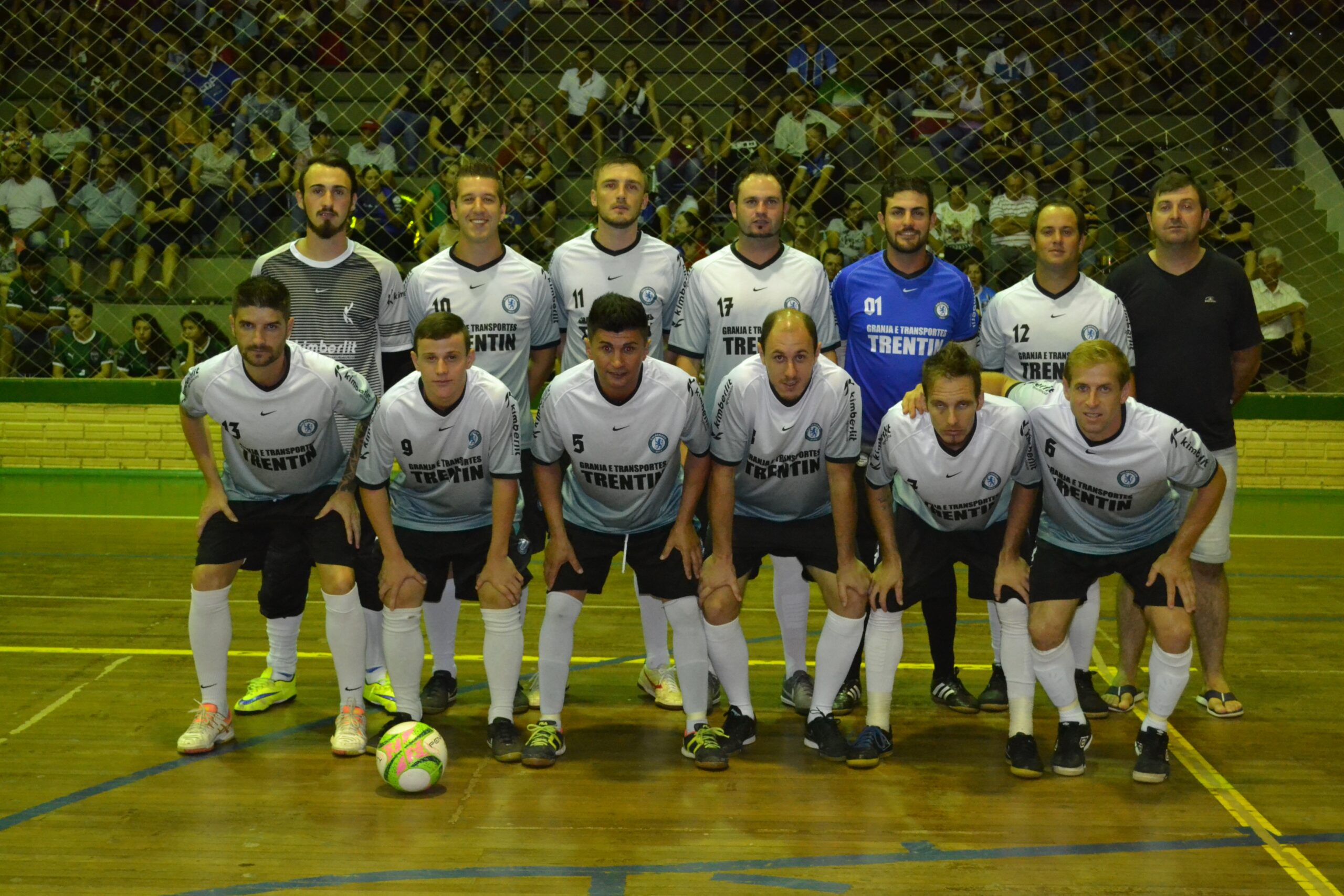 Governo municipal premia equipes campeã do Campeonato de Futsal